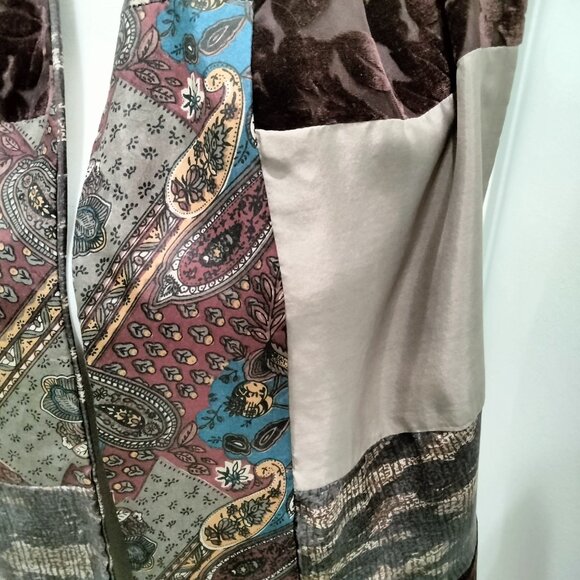 Scarf, Italian Burnout Velvet and Silk Patchwork, Fringed, Reversible, NWOT - Picture 3 of 14